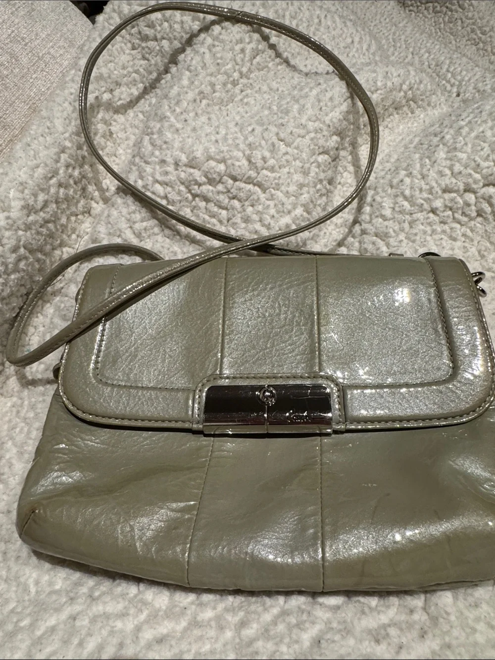Patent Kristin crossbody purse adorable